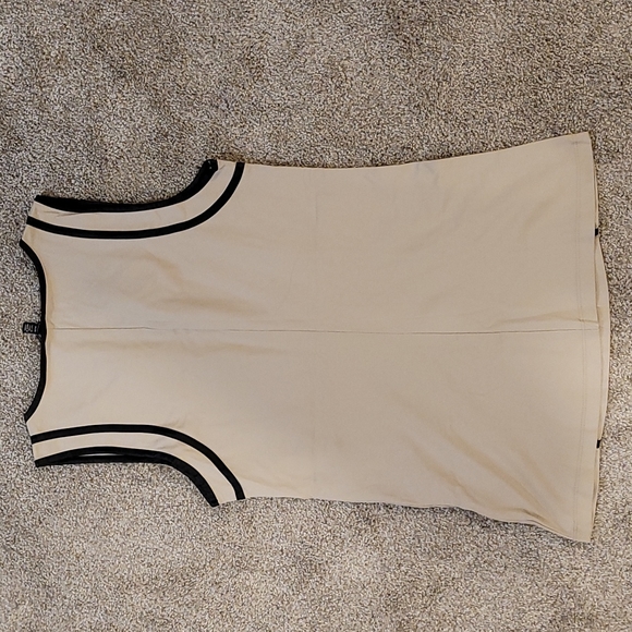 Le Chateau fitted top - Picture 2 of 7